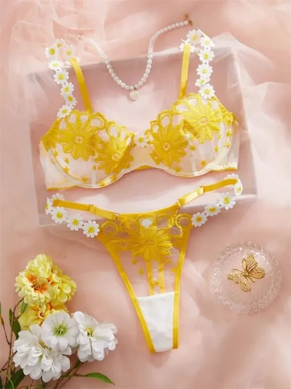 Vílí sexy sada spodního prádla Sladké krajkové spodní prádlo Luxusní intimní erotické prádlo Krásné květinové vyšívané sady podprsenky a kalhotek