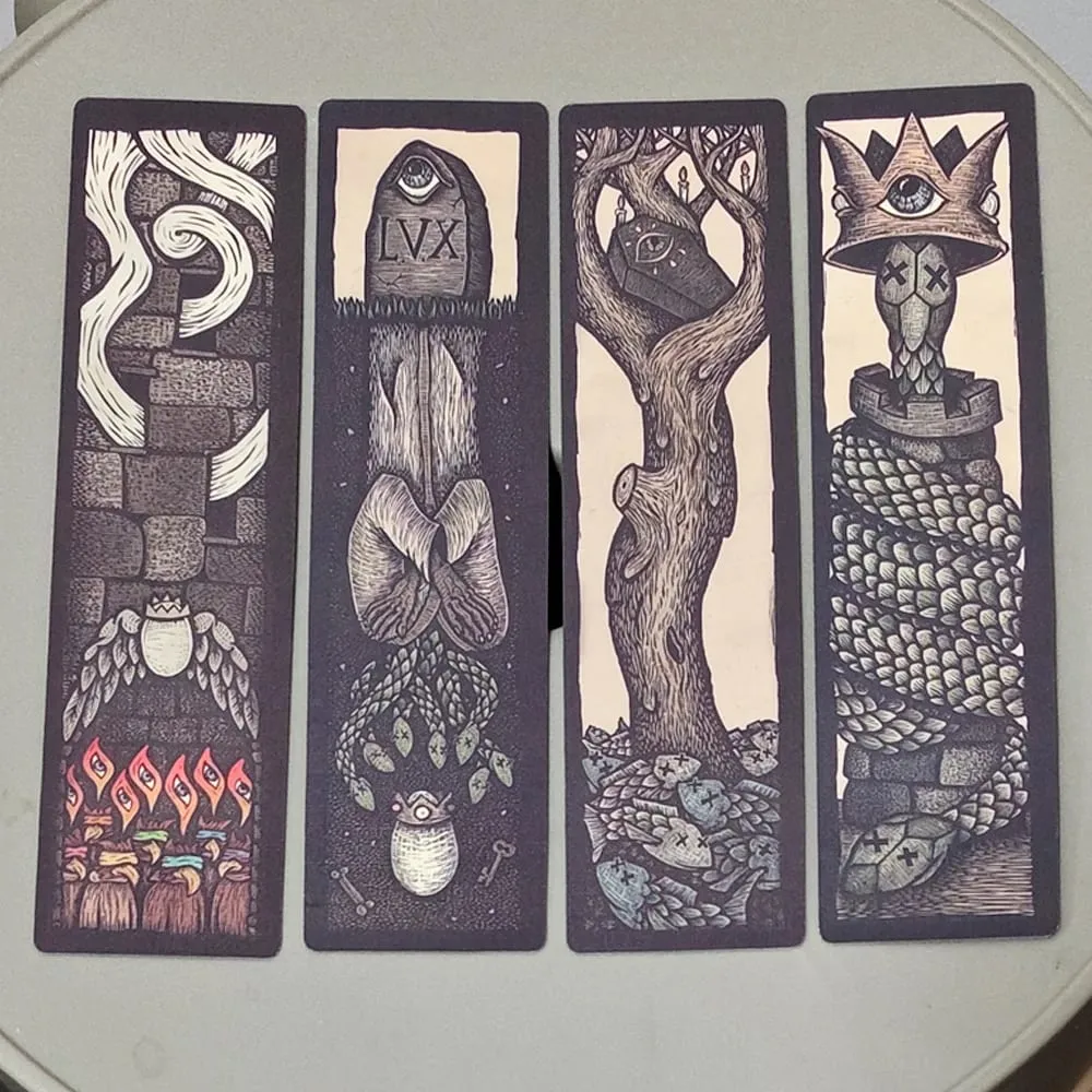 Dvojité reliéfní temný surrealismus Pillars Deck Travis Lawrence 4*16cm - 36 ks Surrealistický okultní symbolismus Ilustrační karty — image 4