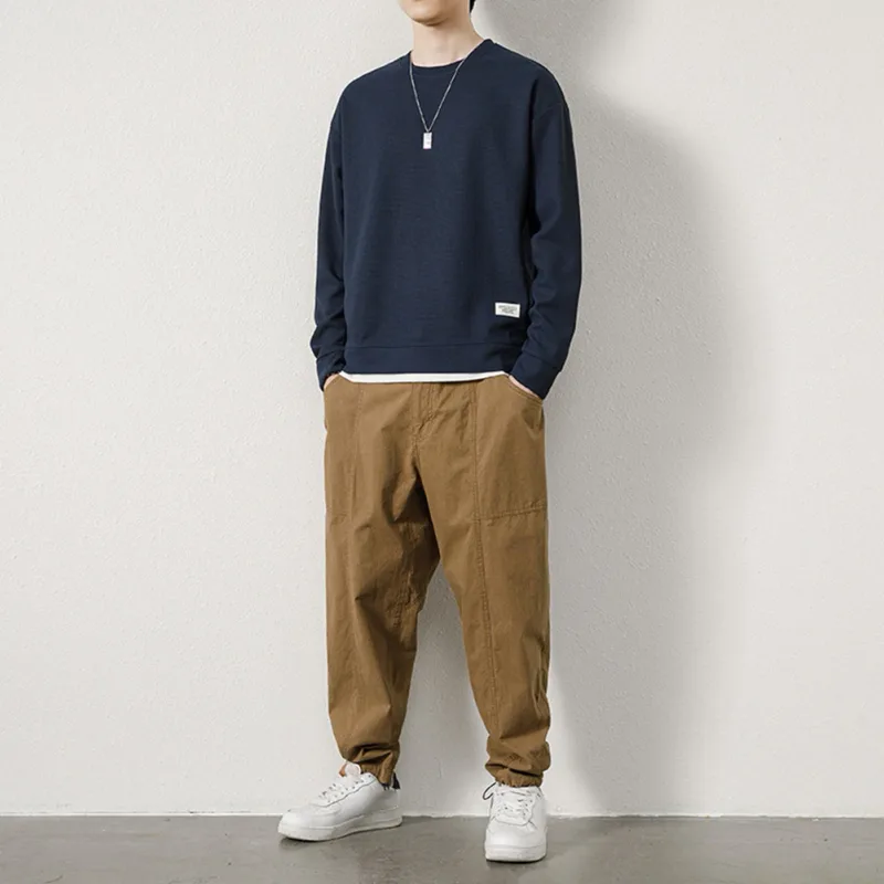 Loose for Fit Plaid Sweatshirt for Men with Long Sleeves Round Neck and Fake Two-Piece Visual Design for Everyday Use — image 9
