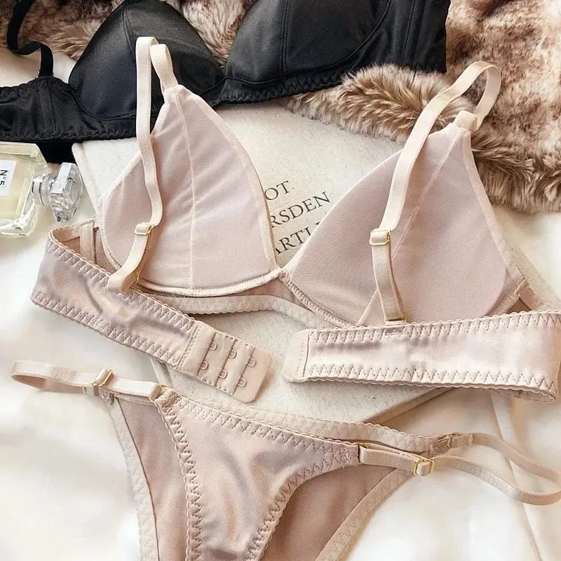 Summer Women's Sexy Silken Triangle Cup Wireless Bra And Thong Lingerie Set French Bralette Seamless Intimates Underwear