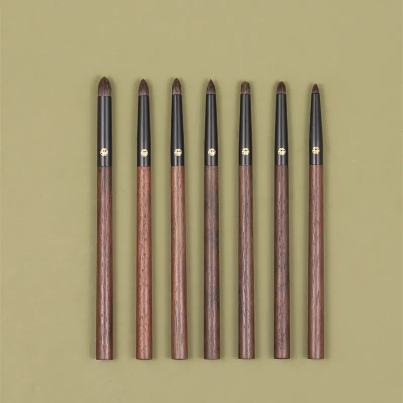 Professional Handmade Makeup Brushes 1PC Washed Horse Hair Pencil Eye Shadow Blending Brush Walnut Handle Make Up Brush