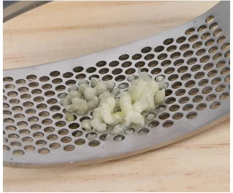 1 pcs 304 Stainless Steel Garlic Press Household Garlic Masher Kitchen Garlic Grinder Press Kitchen Accessories Tool — image 9