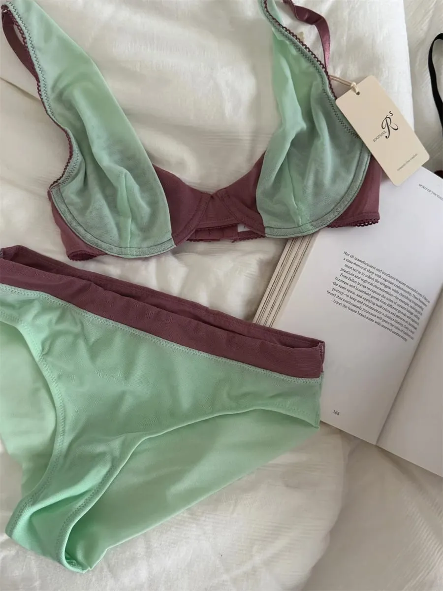 Bra pakaian dalam yang selesa dengan seluar dalam sesuai dengan pakaian dalam kecil yang segar sehingga menyokong payudara besar menunjukkan set bra kecil — image 3