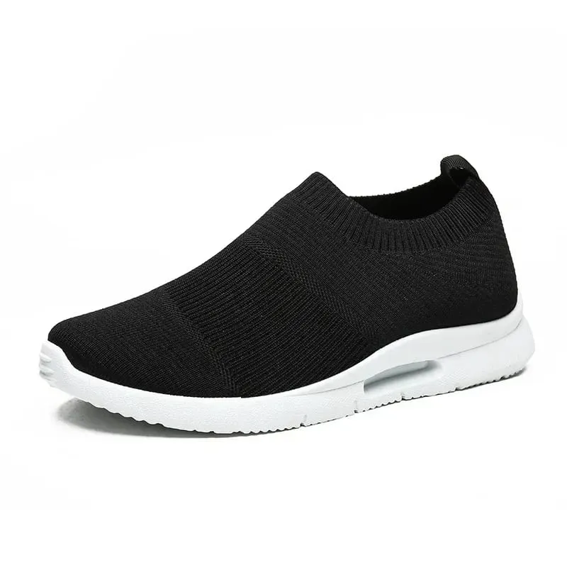 Men's Sneakers Breathable Loafers Outdoor Soft Sole Flats Mesh Men Running Shoes Lightweight Slip on Casual Shoes Tenis Hombres
