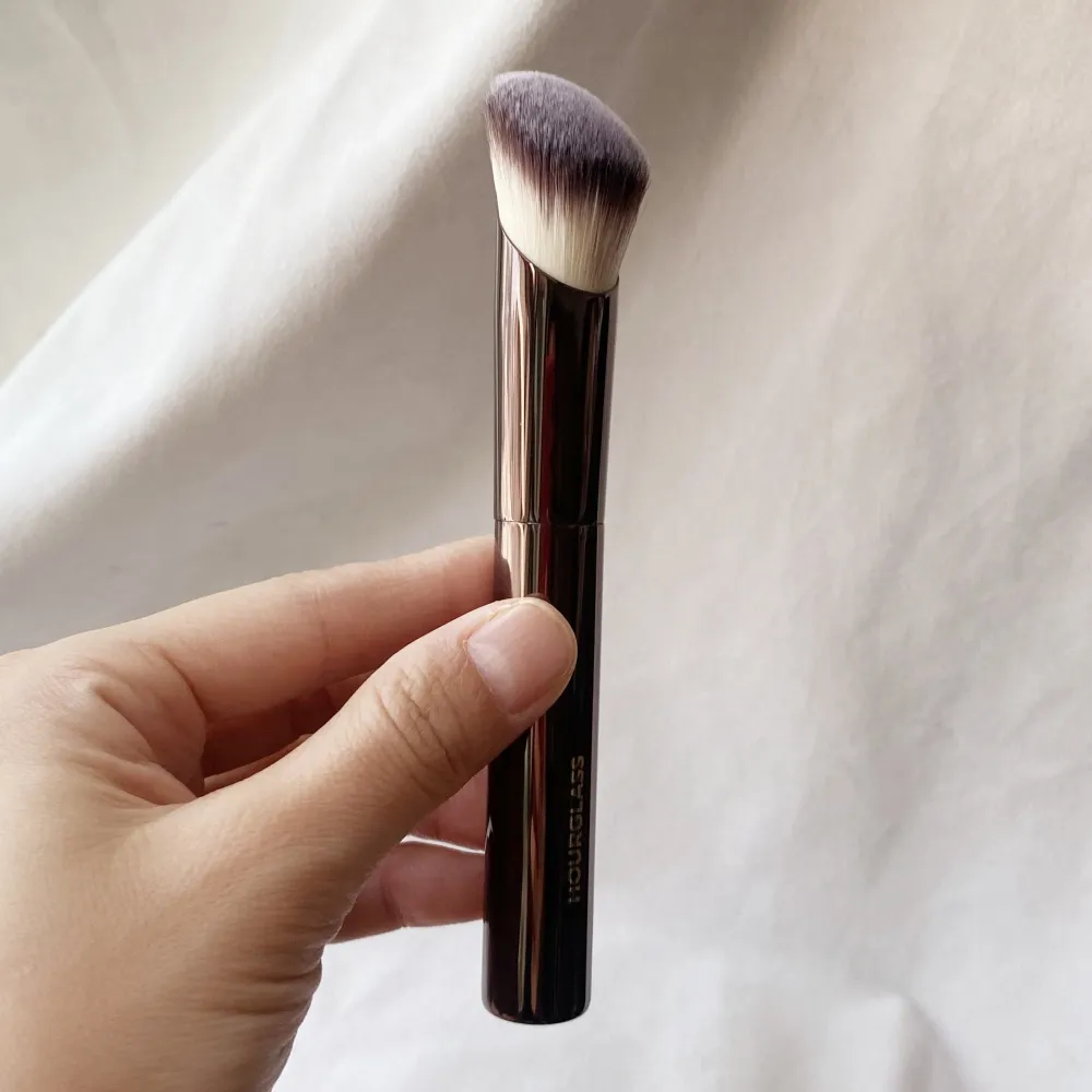 Hourglass Ambient Complexion Brush Set 2pcs Soft Glow Foundation Concealer Makeup Brushes Kit for Seamless Finish