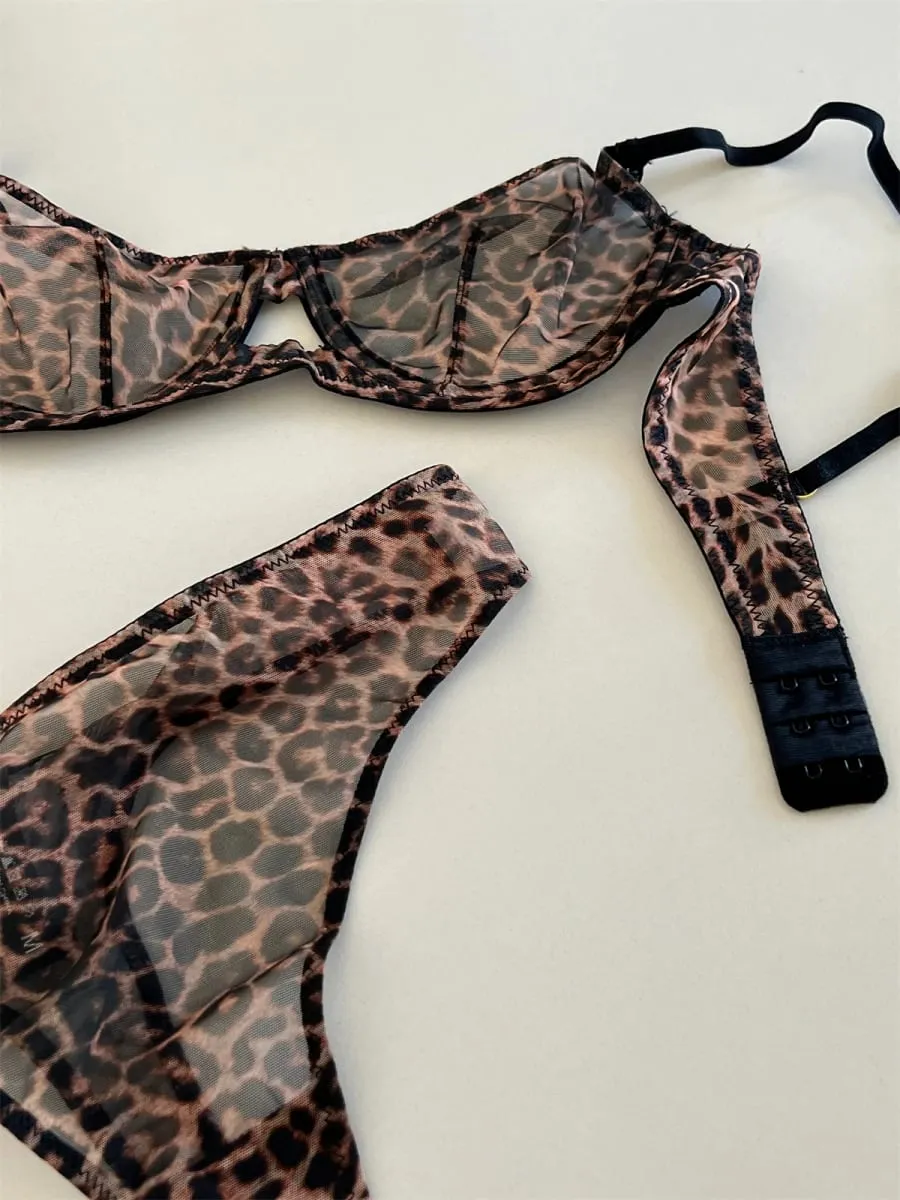 Ultra-thin models of large breasts underwear sexy leopard lace lingerie adjustment gathered hollow with steel ring bra set — image 4