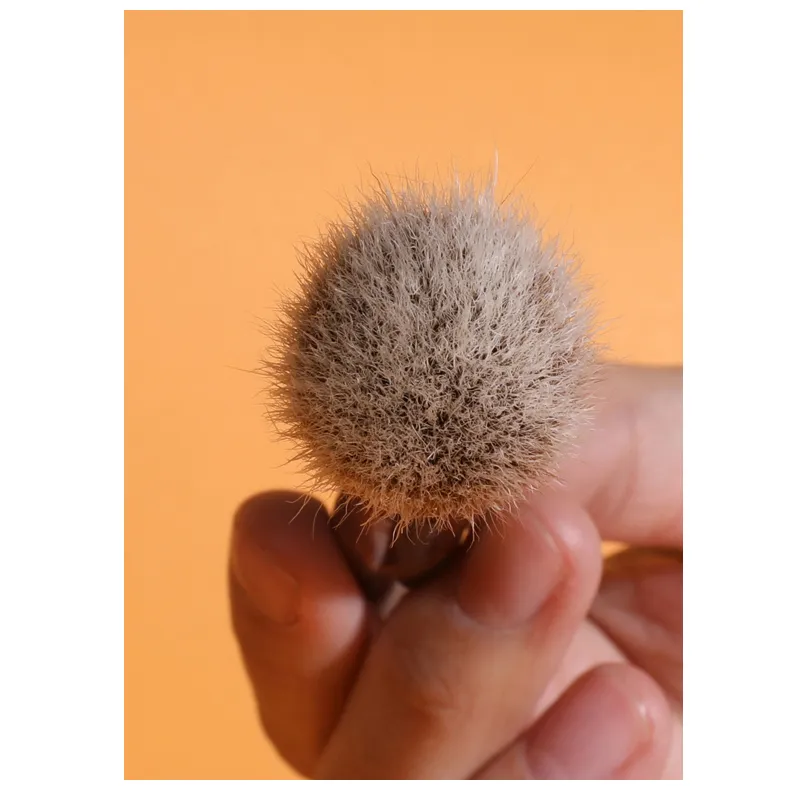 DS15 Professional Handmade Make Up Brush Angled Round Stippling Blush Brush Soft Goat Hair Raw Lacquer Handle Makeup Brushes
