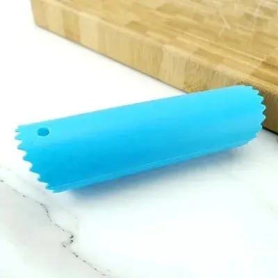 Practical Faster Silicone Garlic Peeler Upgrade Roll Tube Garlic Peels Garlic Cloves in Seconds Peeler Kitchen Tool Gift — image 14