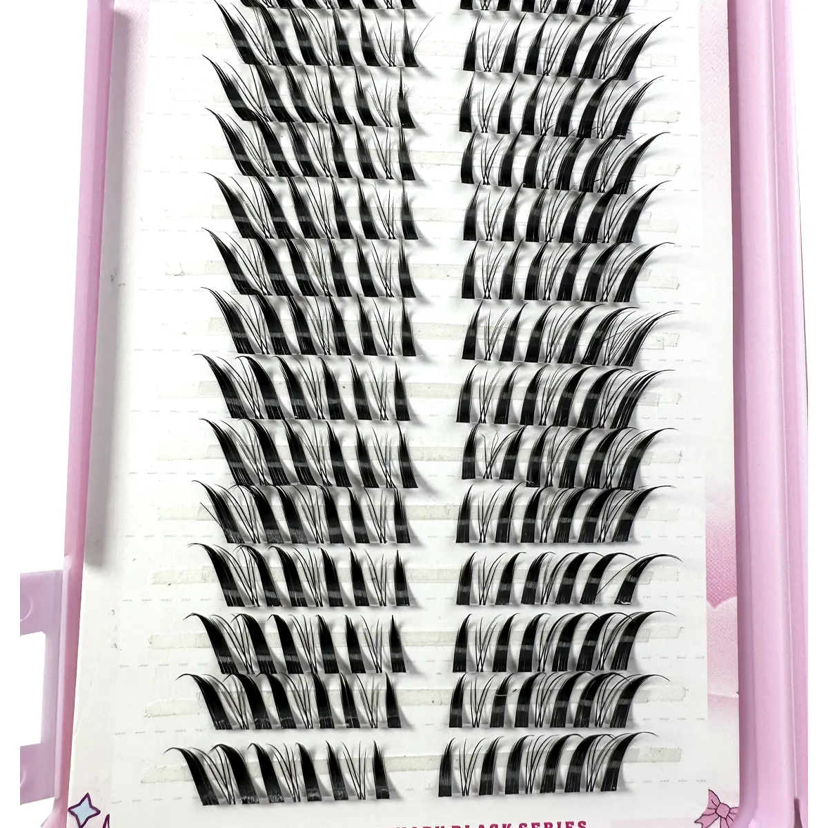 32 řad Fox Eye Manga Cluster Lashes Řasy Kočičí Eye Řasy Individuální řasy Přirozený vzhled DIY Prodloužení řas Objem Shluky řas