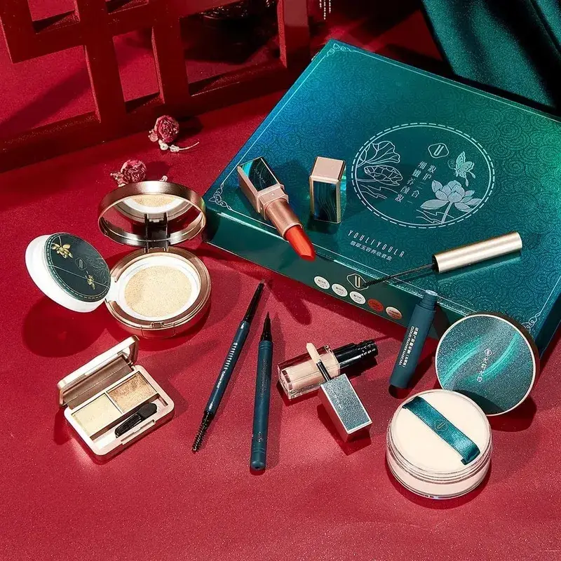 8pcs Makeup Set Gift Box Novice Learning Set Lipstick Concealer Foundation Eyeshadow Palette Setting Powder Women's Makeup Set — image 3