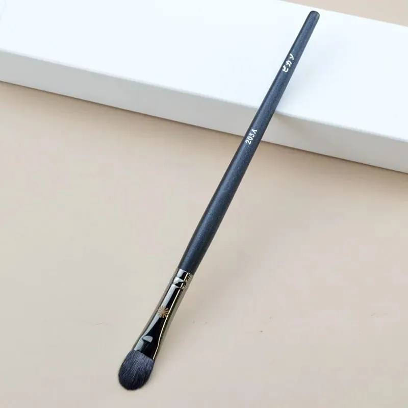 1pc Pro P series Makeup brushes Powder Foundation Make up brush Eyeshadow Eye Detail cosmetic tools Brow Highlight Concealer — image 13