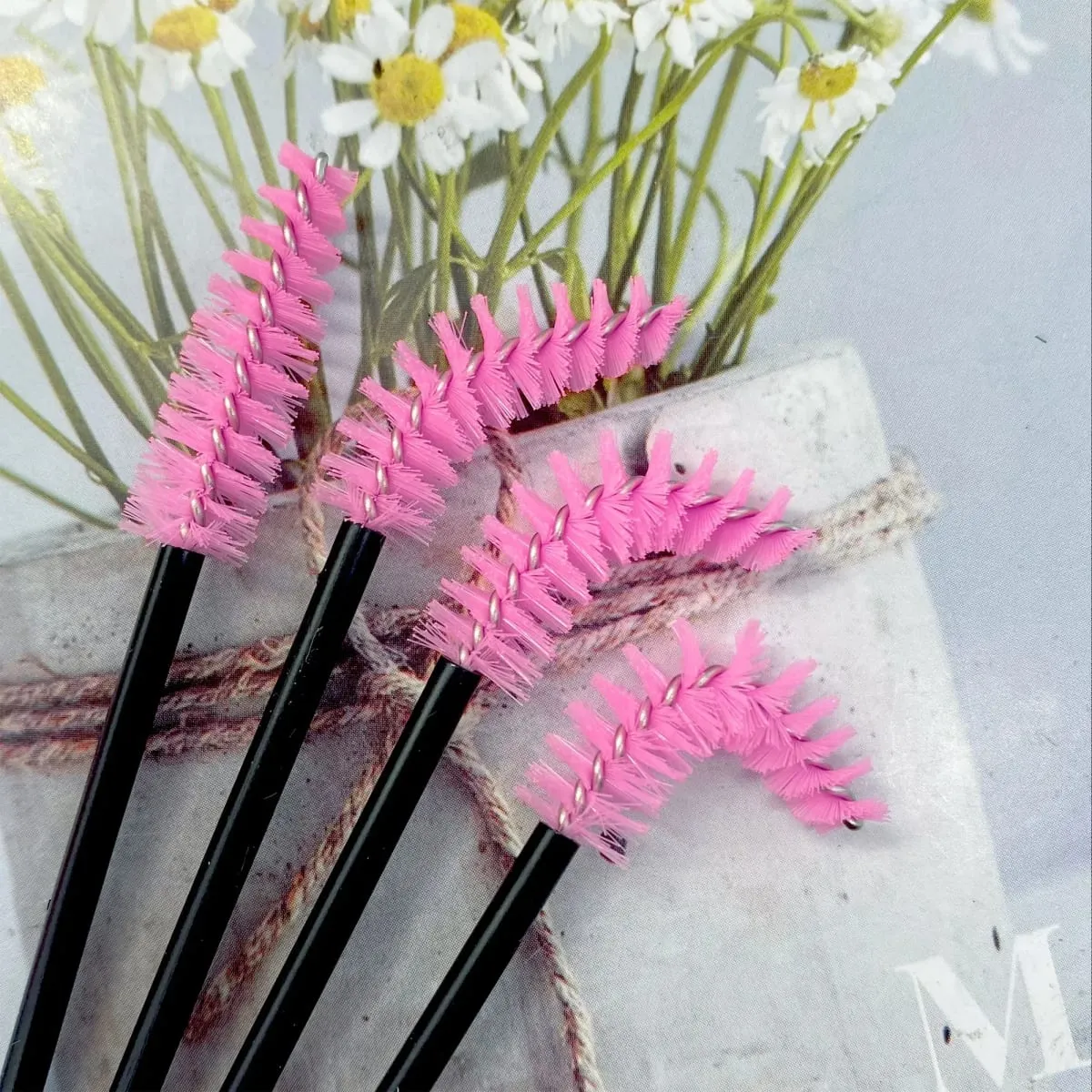 150/300pcs Mascara Wands Eyelash Brush Spoolies for Eye Lash Extension Eyebrow and Makeup Tool Wholesale Makeup Brushes — image 2