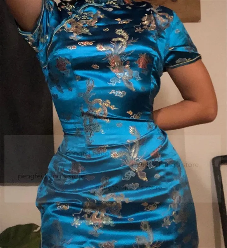 ผู้หญิงสไตล์จีน Dragon Phenix Qipao คลาสสิกสีแดงซาติน Cheongsam Plus ขนาดแขนสั้นมินิชุด Vestidos 3XL 4XL 5XL 6XL