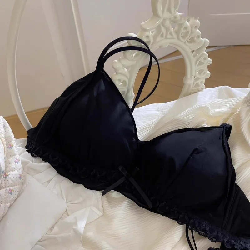 French thin cup girly lingerie no underwire small breast hold up no underwire sweet bra set — image 6