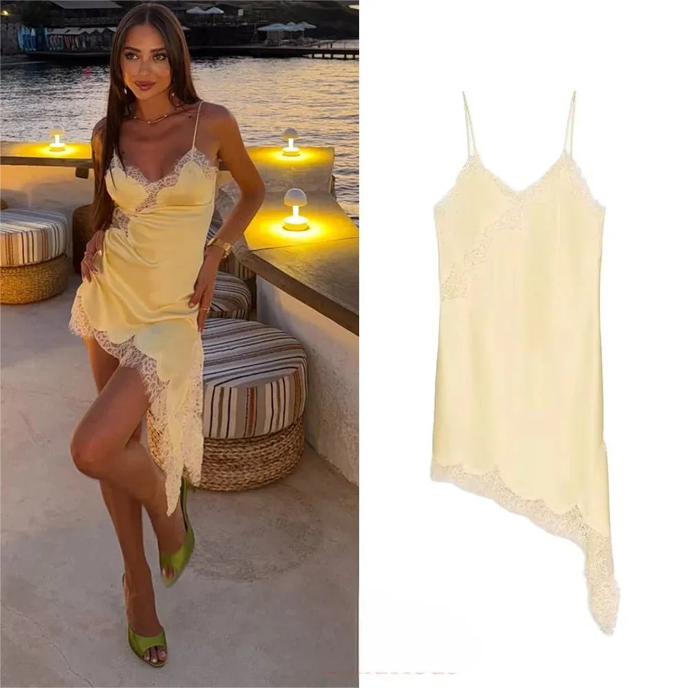 Sexy Chic Black Lace Cami Tops Women V Neck Patchwork Sleeveless Y2K Girl Top Fashion 2025 Summer Fall Holiday Beach Top