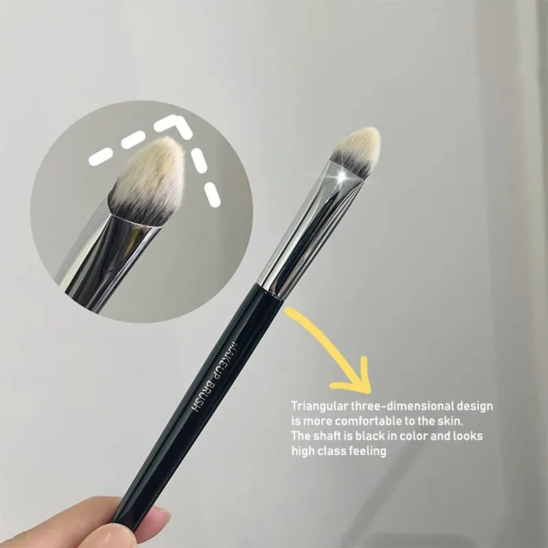 Triangle Beveled Concealer Brush Dark Eye Circles Acne Spots Concealer Cosmetic Brush Detail Highlighting Accents Makeup Brushes — image 6