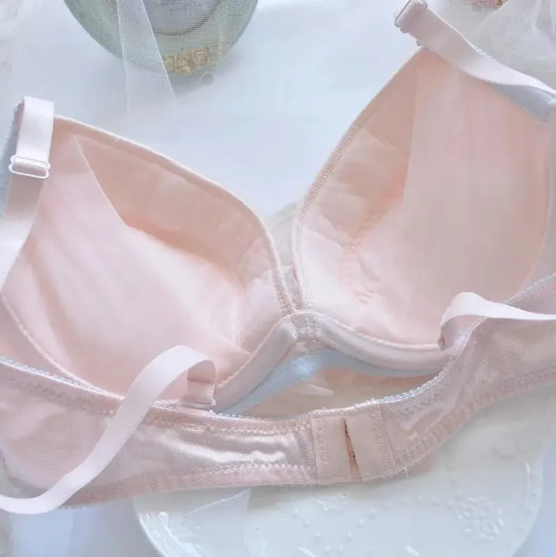 Sweet Small Fresh Deep V Thin Cup Underwear Hollow Flower Embroidery Bra Set Has Large Size A-E Cup Lingerie Panty Suit — image 3