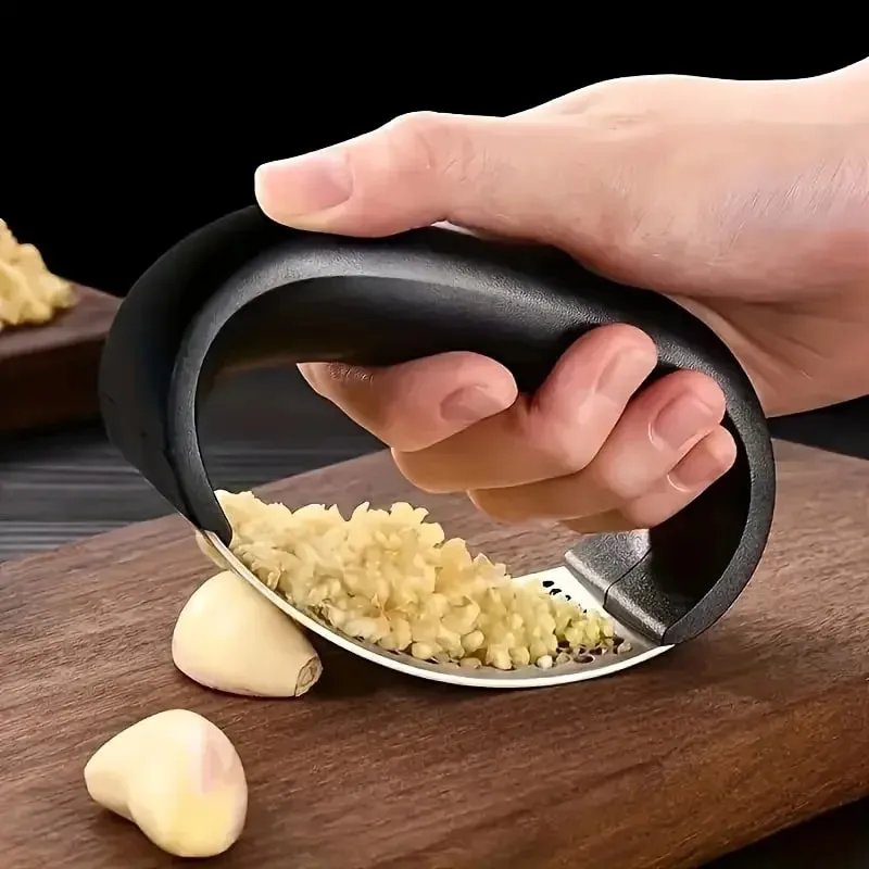 Stainless Steel Garlic Press – Metal & Plastic One-Press Design Easy to Clean Effort-Saving — image 3