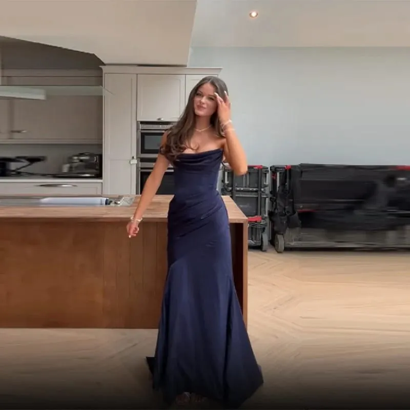 Kvinder Sexet plisseret stropløs satinkjole Chic solid off-shoulder rygløs højtalje bodyconkjoler 2026 ny aftenfestkjole — image 6