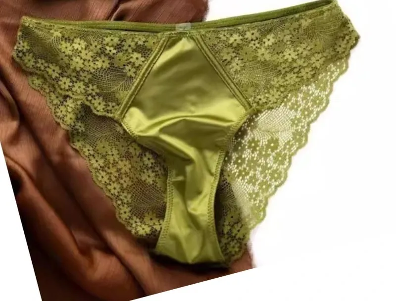Europäisch-amerikanisches sexy Satin-Halbschalen-Unterwäscheset mit bequemer oberer Stützung, dünn, mit glänzendem Stahlring und grünem Spitzenrand — image 10