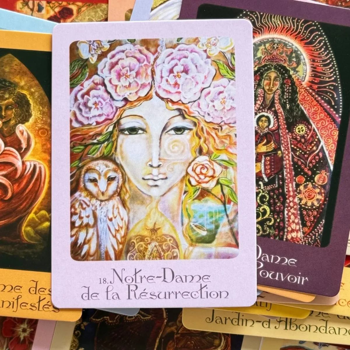 L'Oracle De Marie Mère Universelle Versi Perancis Keajaiban Perlindungan dan Guérison Oracle Deck 44 Permainan Papan — image 3