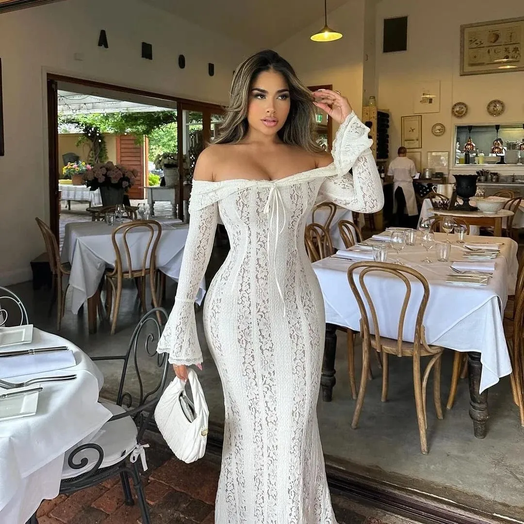 Oligai Abito elegante aderente con spalle scoperte 2024 Nuovo in bianco Abito lungo in pizzo con maniche svasate Abito da sposa per le donne
