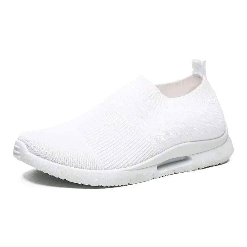 Men's Sneakers Breathable Loafers Outdoor Soft Sole Flats Mesh Men Running Shoes Lightweight Slip on Casual Shoes Tenis Hombres
