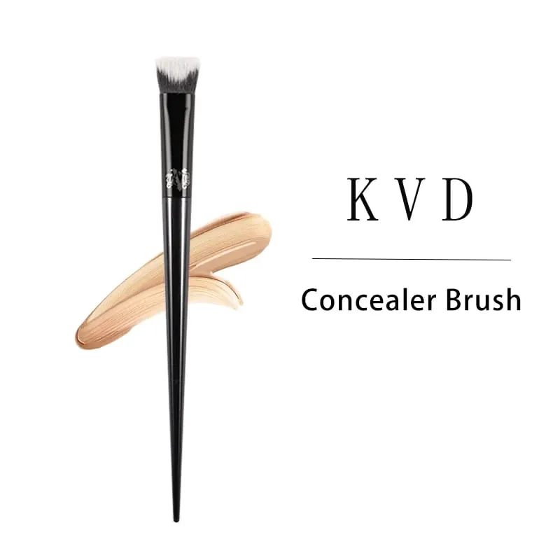 Kat Von D- Makeup Brush 40 Concealer Brush Soft Fiber Hair Elegant Black Handle Brand Makeup Brushes for Woman — image 3