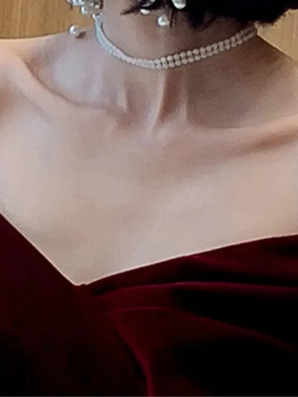 Lautaro Primavera Lungo Lusso Elegante Vino Rosso Morbido Velluto Abiti da Sposa per Feste da Sera per Donna 2022 Abito Maxi con Spalle Scoperte