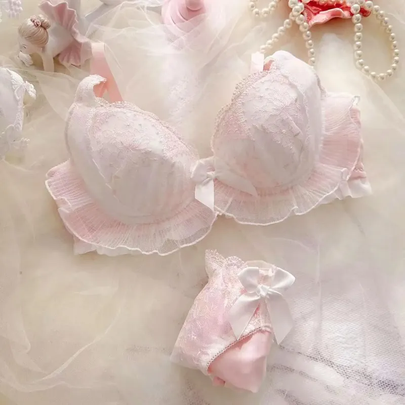 Ultra-beautiful small fresh bras embroidery thin cup student girls cute lingerie push up sexy underwear bra set