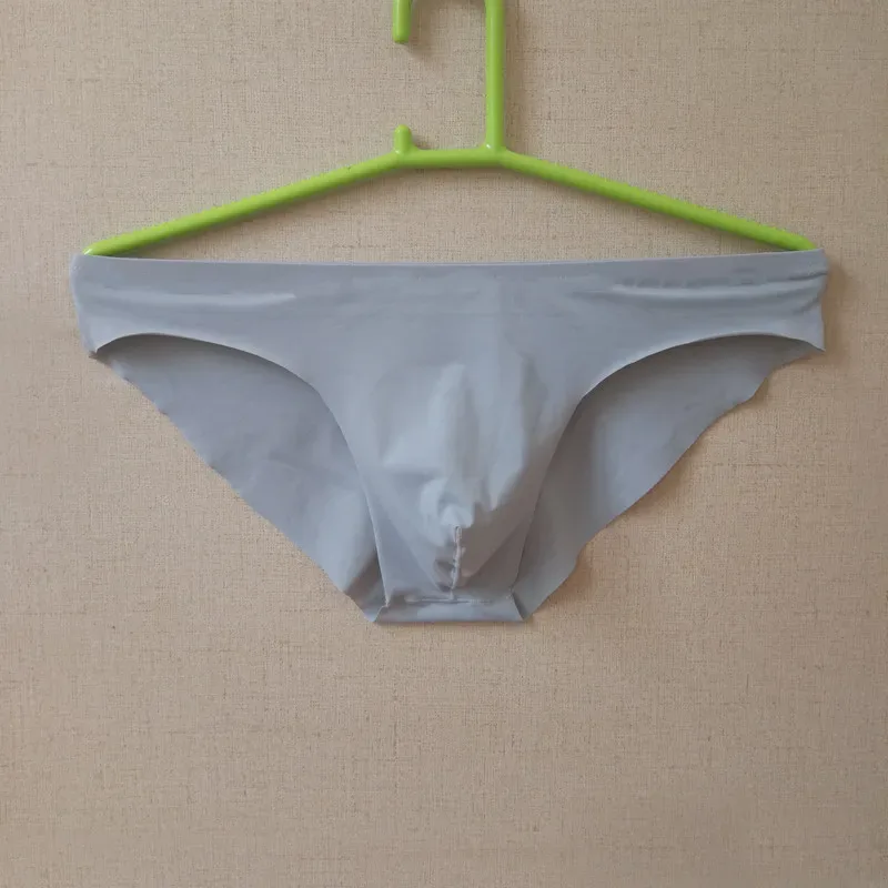 Free Feel Ice Silk Seamless Mens Briefs Solid Underpants Ultra-Thin Panties Male Seamless Low Waist Soft Underwear