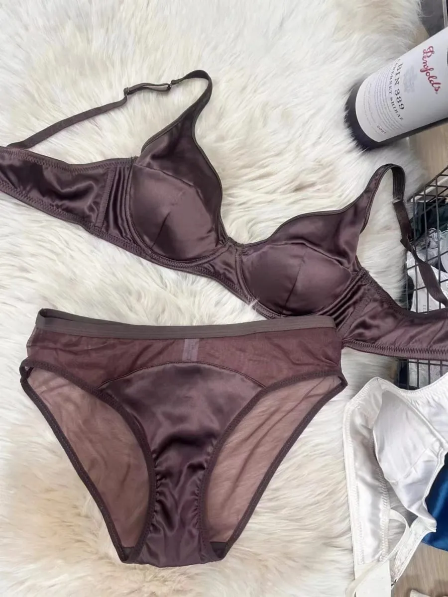 Set reggiseno arricciato in raso intimo sottile e comodo seni grandi antitraccia mostrano piccoli slip lingerie push up