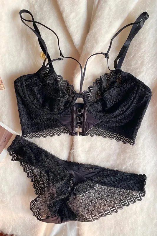 Large breasts show small bra ultra-thin lace lingerie set female underwear sexy straps steel ring black bra panty suit