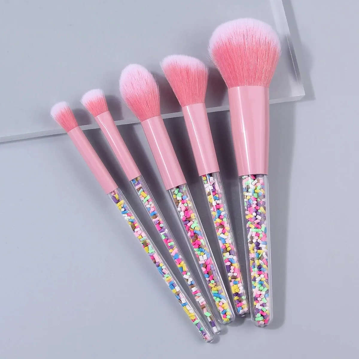 Sada 5ks štětců na make-up Candy Sprinkle Růžové měkké syntetické štětce na obličej a oči — image 2