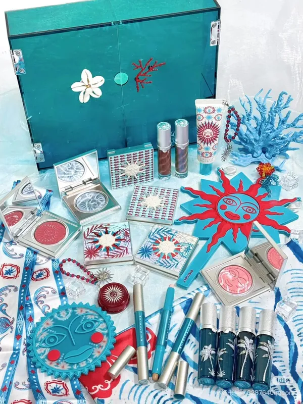 Girlcult Gift Box All in Magic Makeup Set Eyeshadow Lip Glaze Lipstick Blush Highlight Combination — image 5