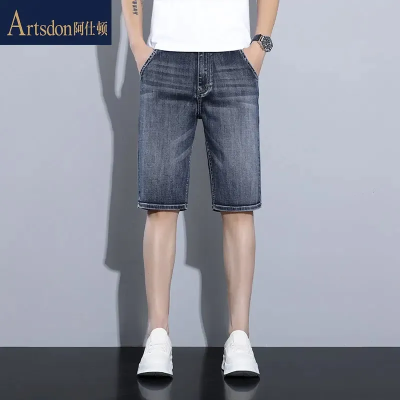 New Summer Men's Denim Thin Casual Pants Straight Leg Shorts Elastic Five Quarter Pants — image 1