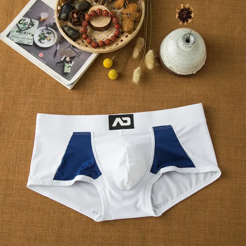 Men's flat-angle milk silk underwear comfortable and skin-friendly breathable silky smooth quick-drying low-rise boxers — image 3