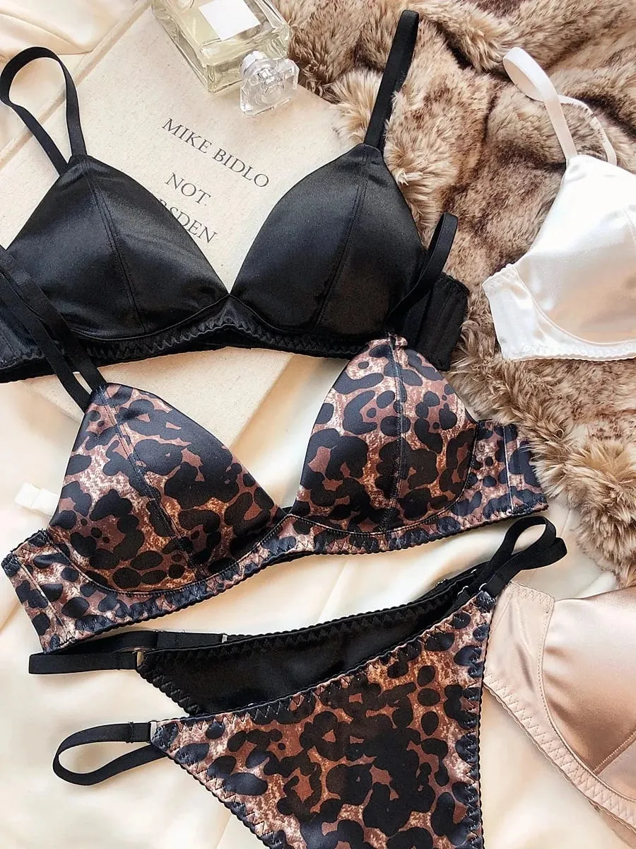 Summer Women Underwear Set Sexy Silken Triangle Cup Wireless Bras French Bralette Seamless Intimates Bra and Thong Lingerie Set — image 1
