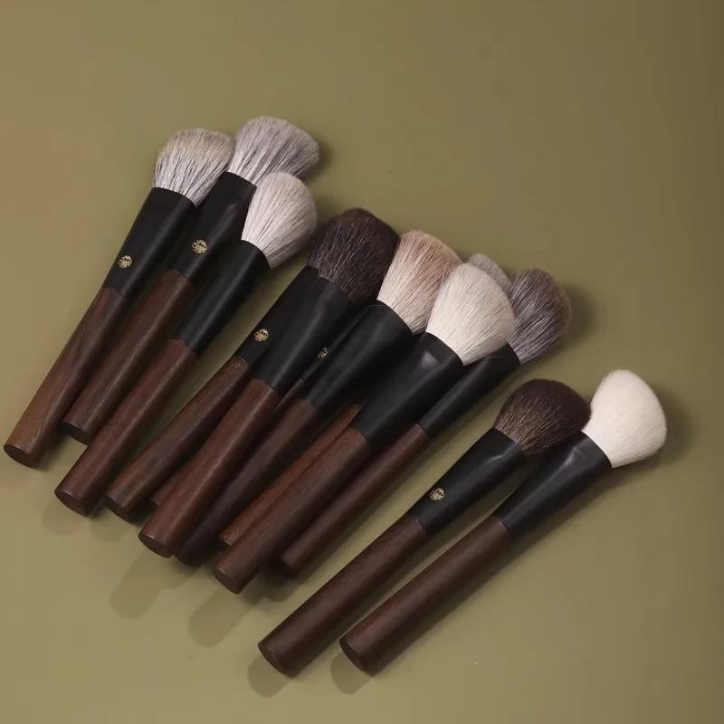 Professional Handmade Makeup Brushes 1PC Squirrel Fox Horse Goat Hair Angled Contour Brush Walnut Handle Make Up Brush — image 4
