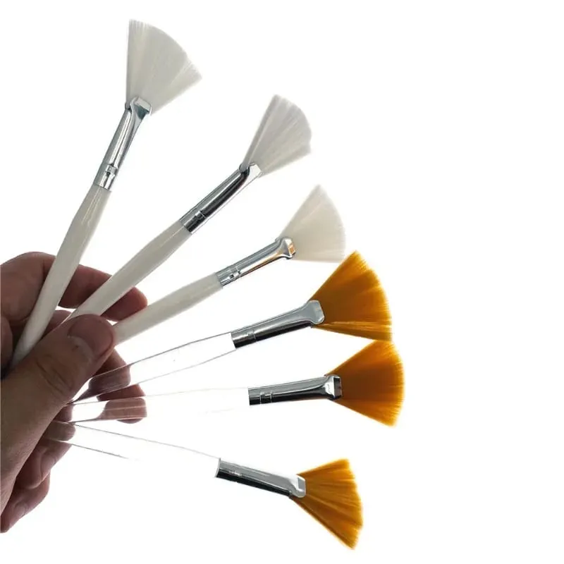 3pcs Practical Facial Brushes Fan Makeup Brushes Soft Portable Mask Brushes Cosmetic Tools for Women Ladies Girls — image 6