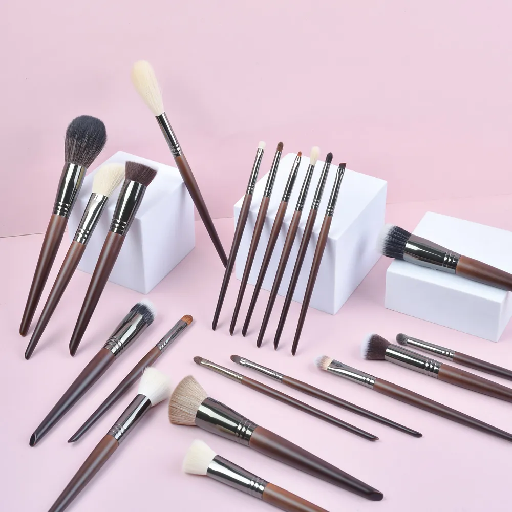 OVW Makeup Brushes Set Beauty Puff Sponge Egg Powder Kabuki Blush Concealer Eye Shadow Makeup Brush Kit — image 6