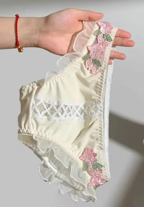 Tushy Viral Cute Bralette Wireless Summer Bra for Teens Anti Sagging Small Chest No Underwire Kawaii Style Lingerie Set — image 13