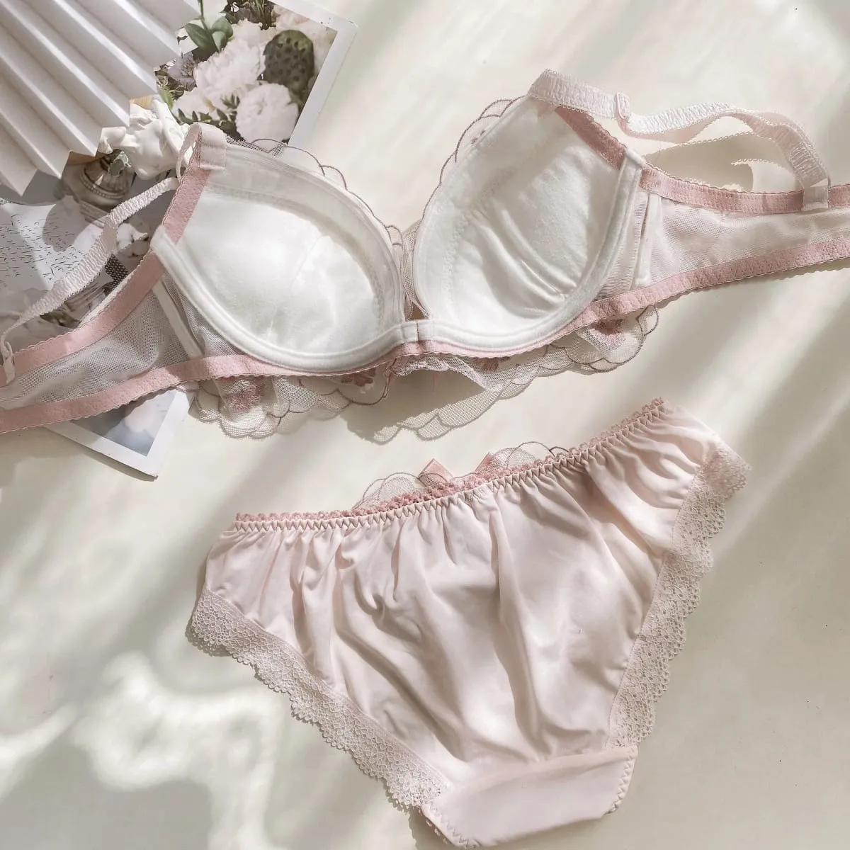 Fairy thin section lingerie women large size embroidery lace bra set low chicken heart gathered ladies underwear bra — image 4