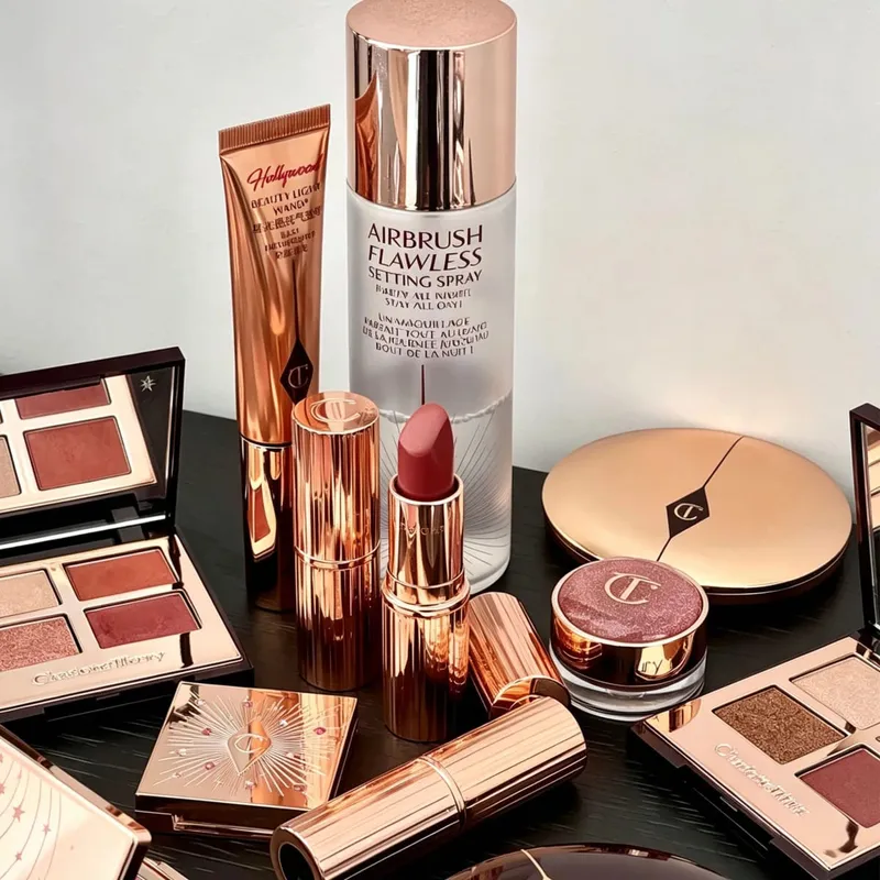 BestSeller CT Makeup Four-Color Eyeshadow Palette Matte Setting Powder Facial Concealer Effect High-end Lipstick Cosmetics Set