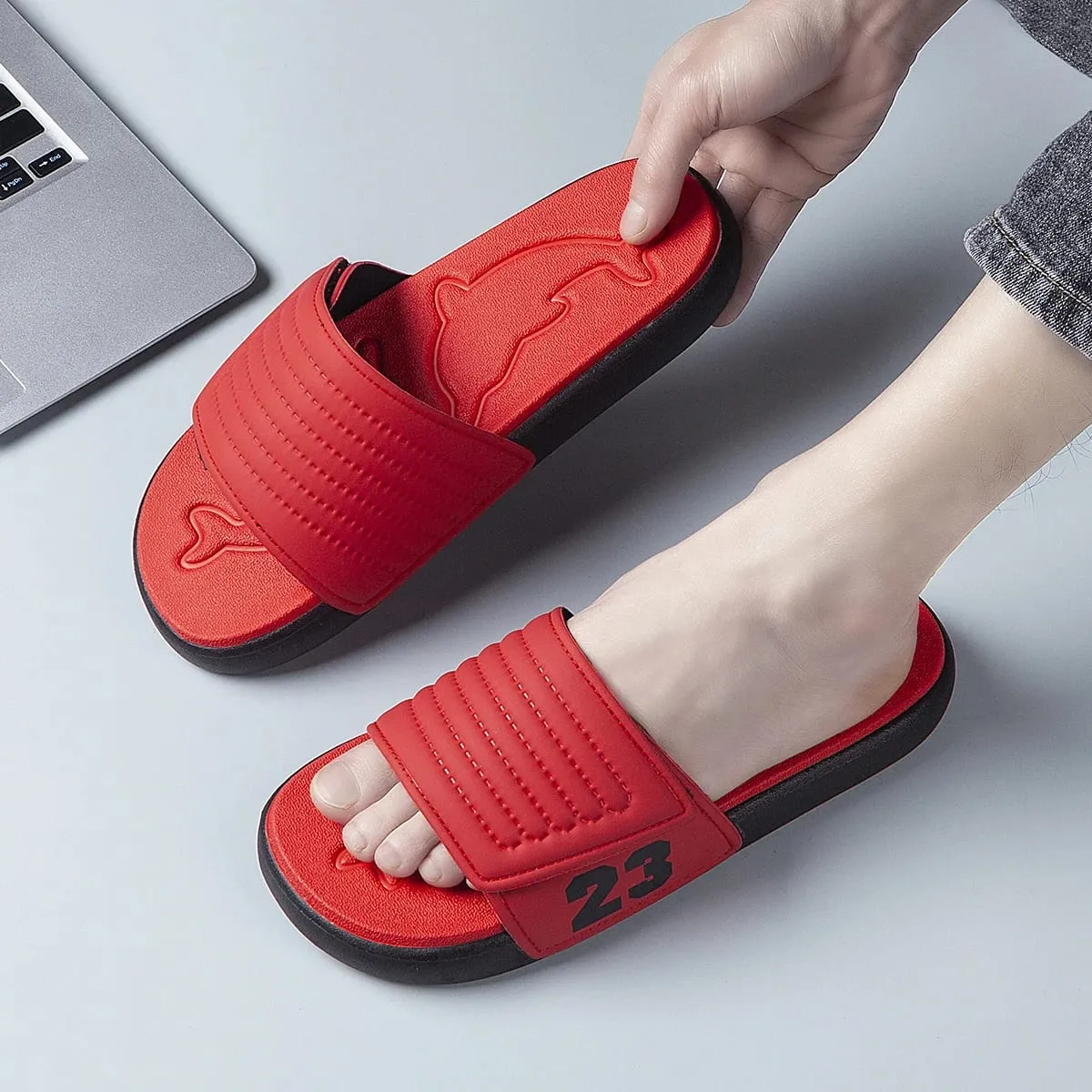 Breathable Summer Flip Flops Men Lightweight Quick Drying Slippers Comfortable Indoor and Outdoor Slides Waterproof Beach Shoes — image 6