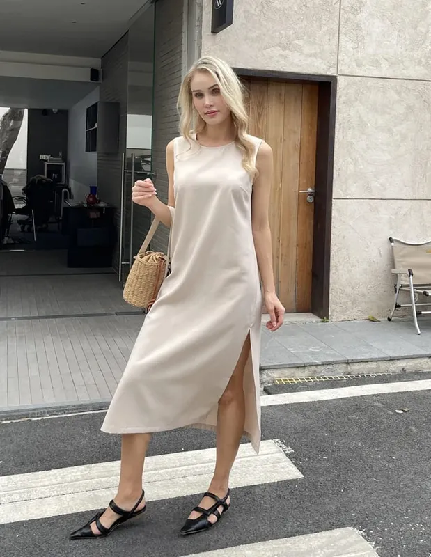 2025 Summer Women Solid White Sleeveless Fashion Dress Split Tank Dress beach — image 3