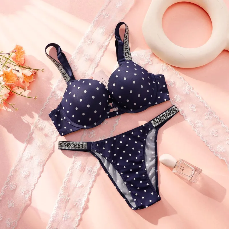Victoria Secret Hot Sexet Lingeri Sæt Meget sexet Shine Script Polka Dot Push Up BH med Shine Script Thong Trusse — image 5