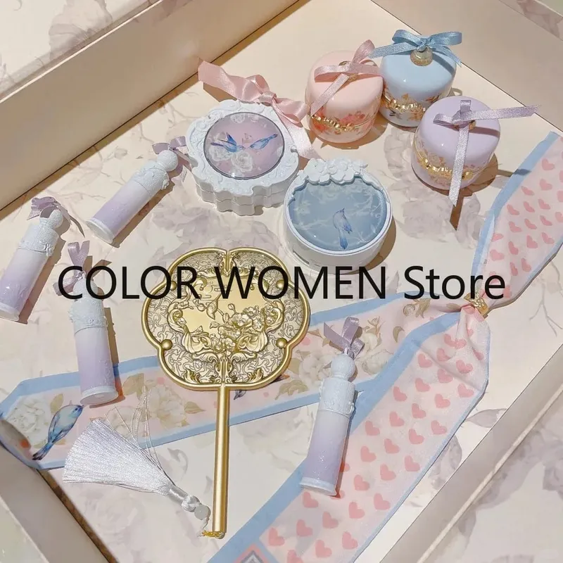 Flower Knows Flower God Magnolia Gift Box Makeup Set — image 5
