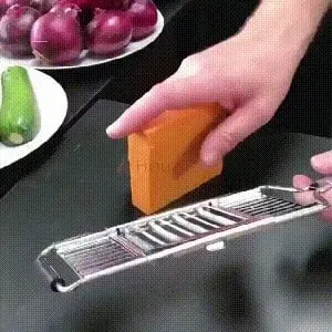 4 in1 Vegetable Slicer Stainless Steel Shredder Cutter Multi-Purpose Vegetable Slicer Cuts Set Manual Fruit Carrot Potato Grater