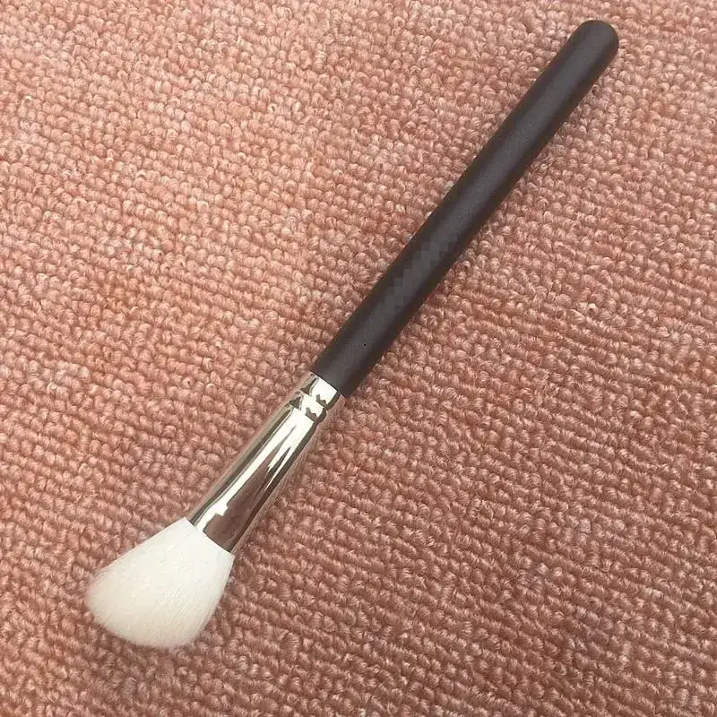 Angled Blush Brush Goat Hair Make up Cream Blush Brush Eye Shadow Blending Contour Makeup Brushes Cosmetic Makeup Tools M168 — image 5